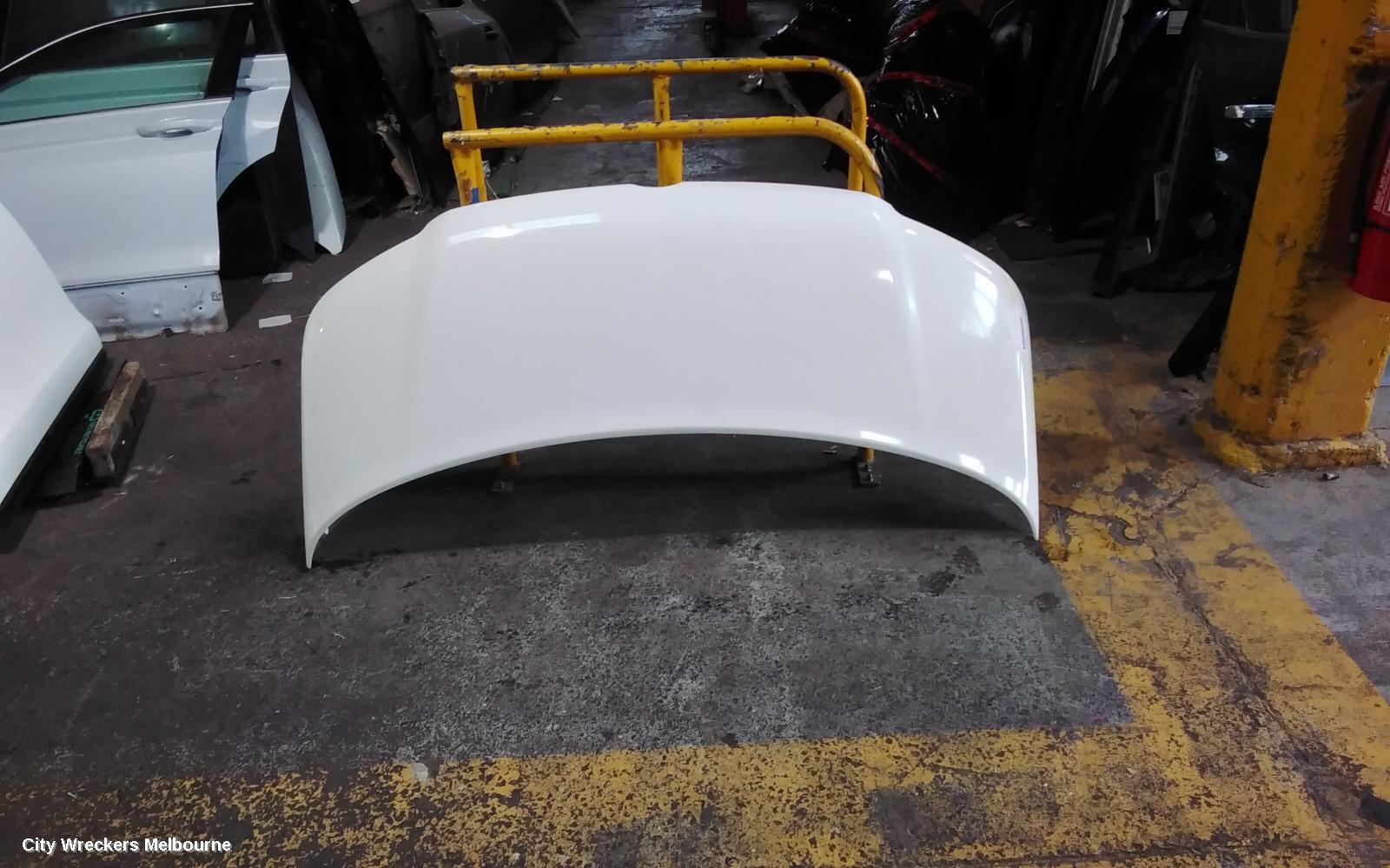 VOLKSWAGEN TRANSPORTER BONNET, T5, 03/2010 - 06/2015 - Image 2