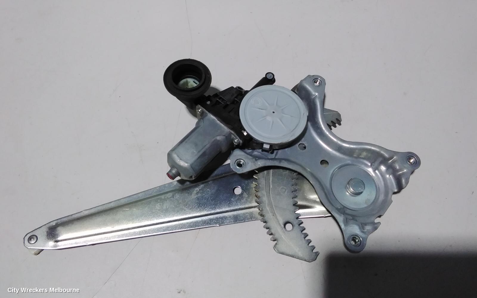 TOYOTA COROLLA RIGHT REAR WND REG/MOTOR, ZRE182R, HATCH, 10/2012 - 06/2018 - Image 2