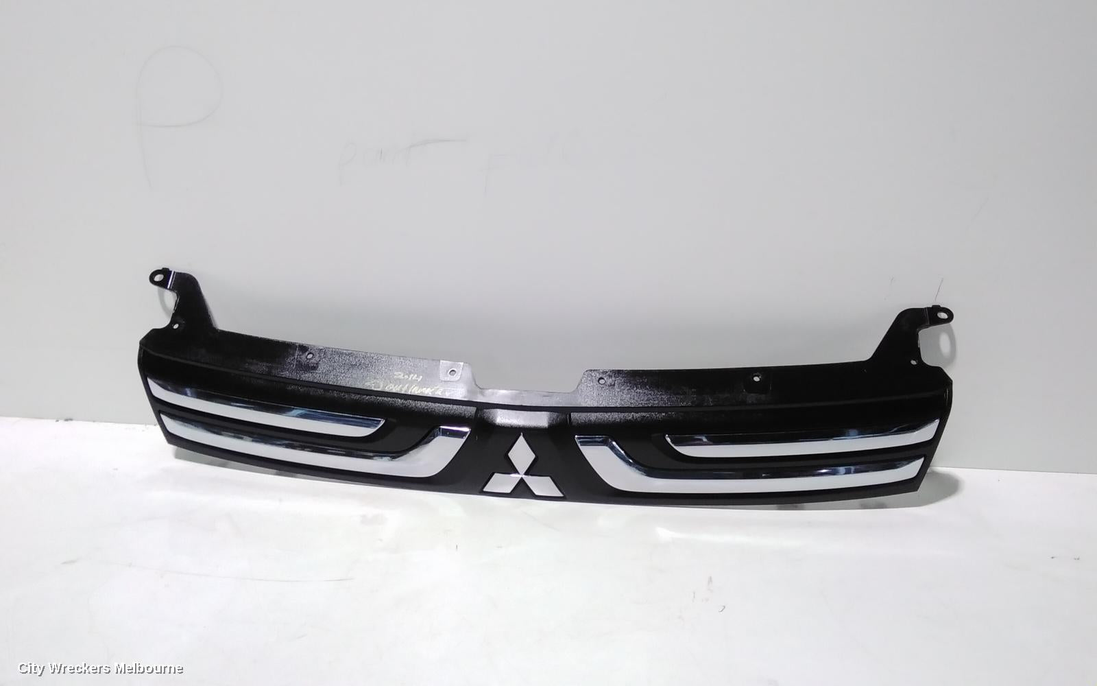 MITSUBISHI OUTLANDER GRILLE, RADIATOR GRILLE, ZJ, 10/2012 - 02/2014 - Image 1