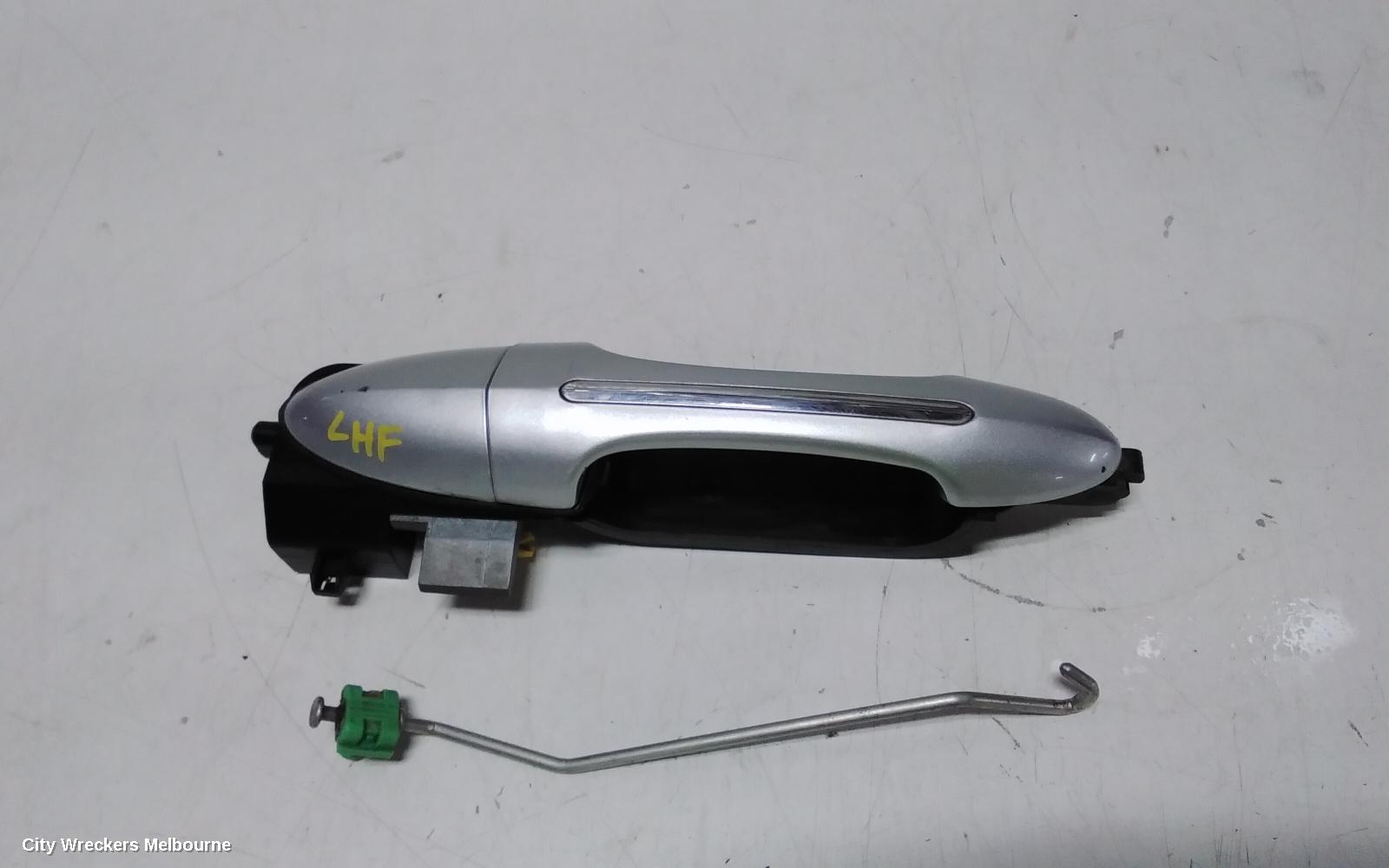 FORD ESCAPE DOOR HANDLE, OUTER, LH FRONT, ZC-ZD, 04/2006 - 01/2012 - Image 2