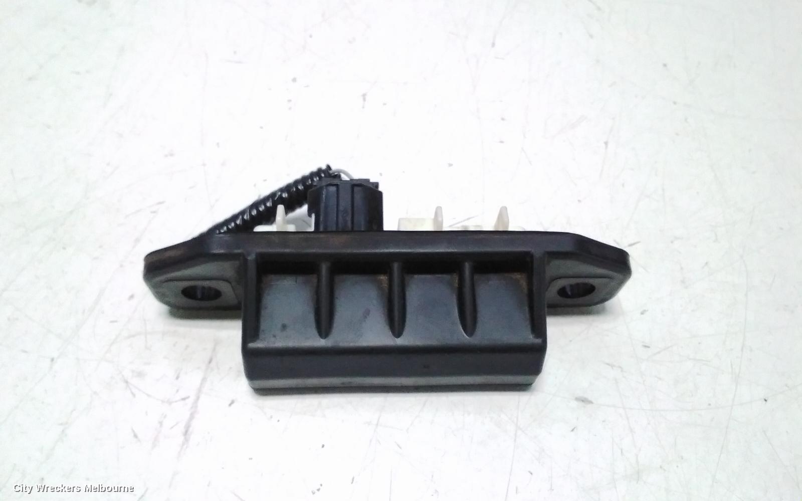 TOYOTA C-HR, GEN 1, 12/2016 - 09/2023, TAILGATE BUTTON: 116094 - Image 2