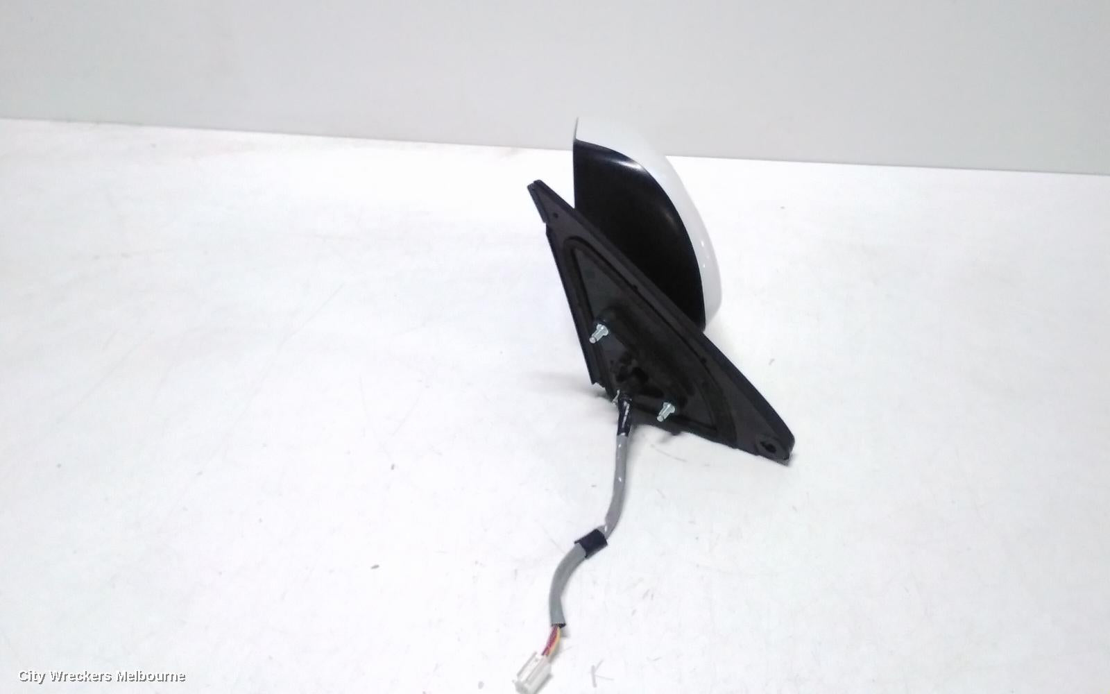 TOYOTA KLUGER LEFT DOOR MIRROR, GSU40-GSU45, 07/2010 - 02/2014 - Image 3