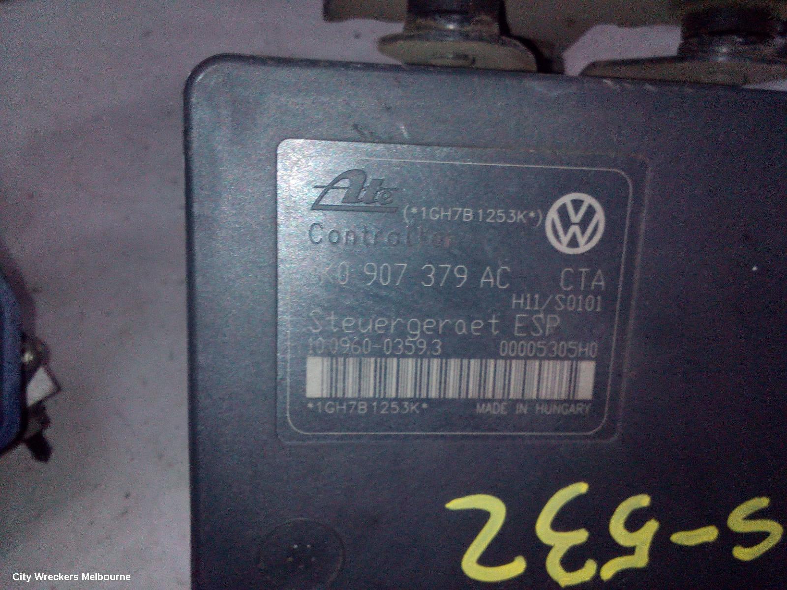 VOLKSWAGEN EOS ABS PUMP/MODULATOR, 1F, ON MOTOR P/N 1K0614517AF, ON MODULE P/N 1K0907379AC, 02/2007 - 04/2011 - Image 2