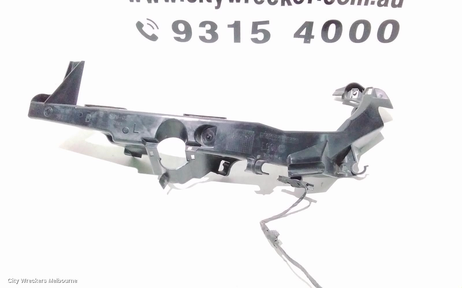 BMW 3 SERIES, E90, SEDAN, 03/2005 - 12/2013, LH HEADLIGHT BRAKET: 107281 - Image 2