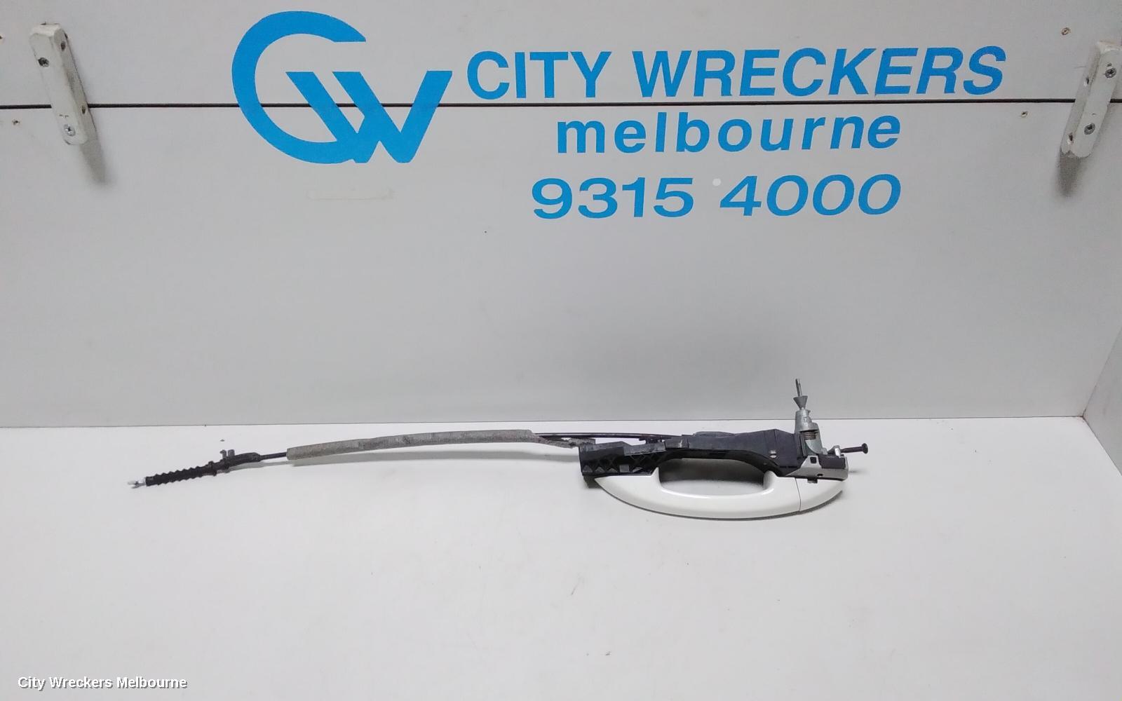 VOLKSWAGEN GOLF DOOR HANDLE, OUTER, RH FRONT, GEN 6, 12/2008 - 03/2013 - Image 1