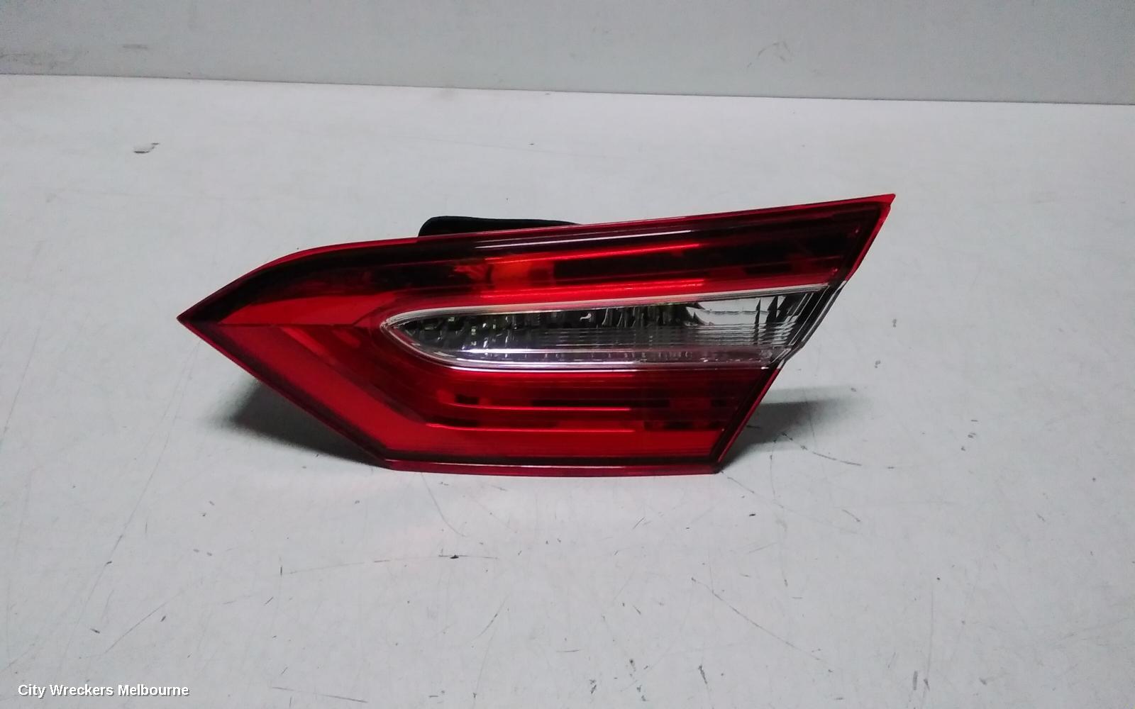 TOYOTA CAMRY REAR GARNISH, BOOTLID LAMP (RH SIDE), HALOGEN TYPE, XV70, 09/2017 - 01/2021 - Image 1