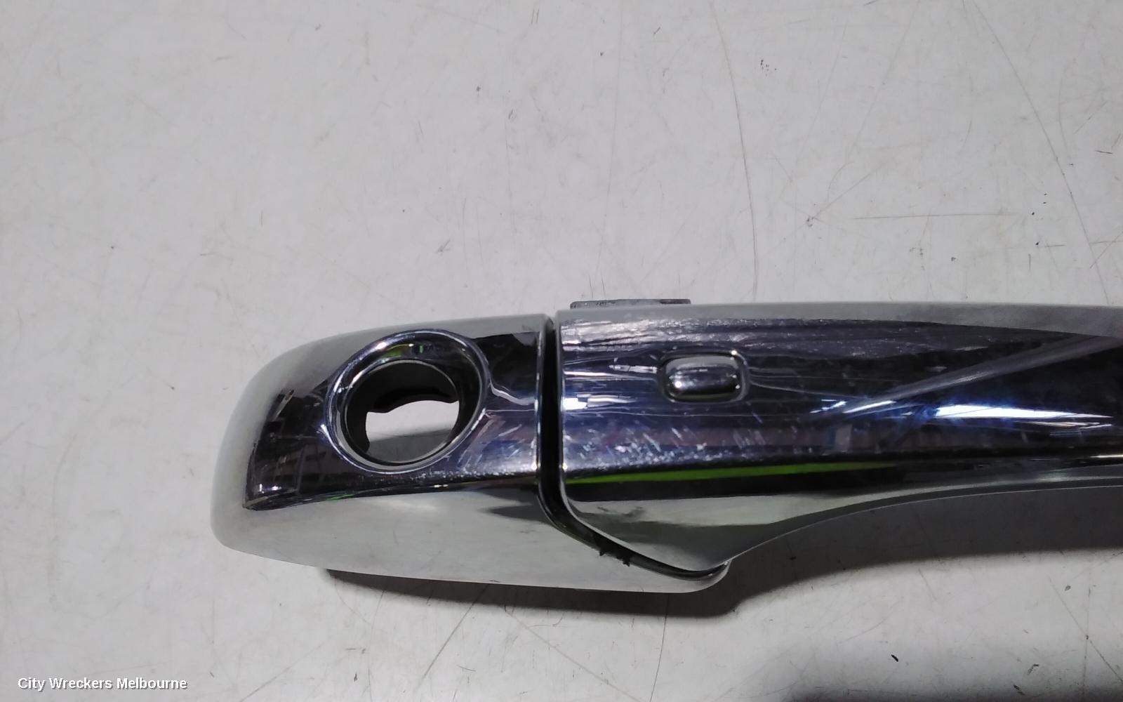 JEEP GRANDCHEROKEE DOOR HANDLE, OUTER, RH FRONT, CHROME, WK, 01/2011 - 07/2021 - Image 3