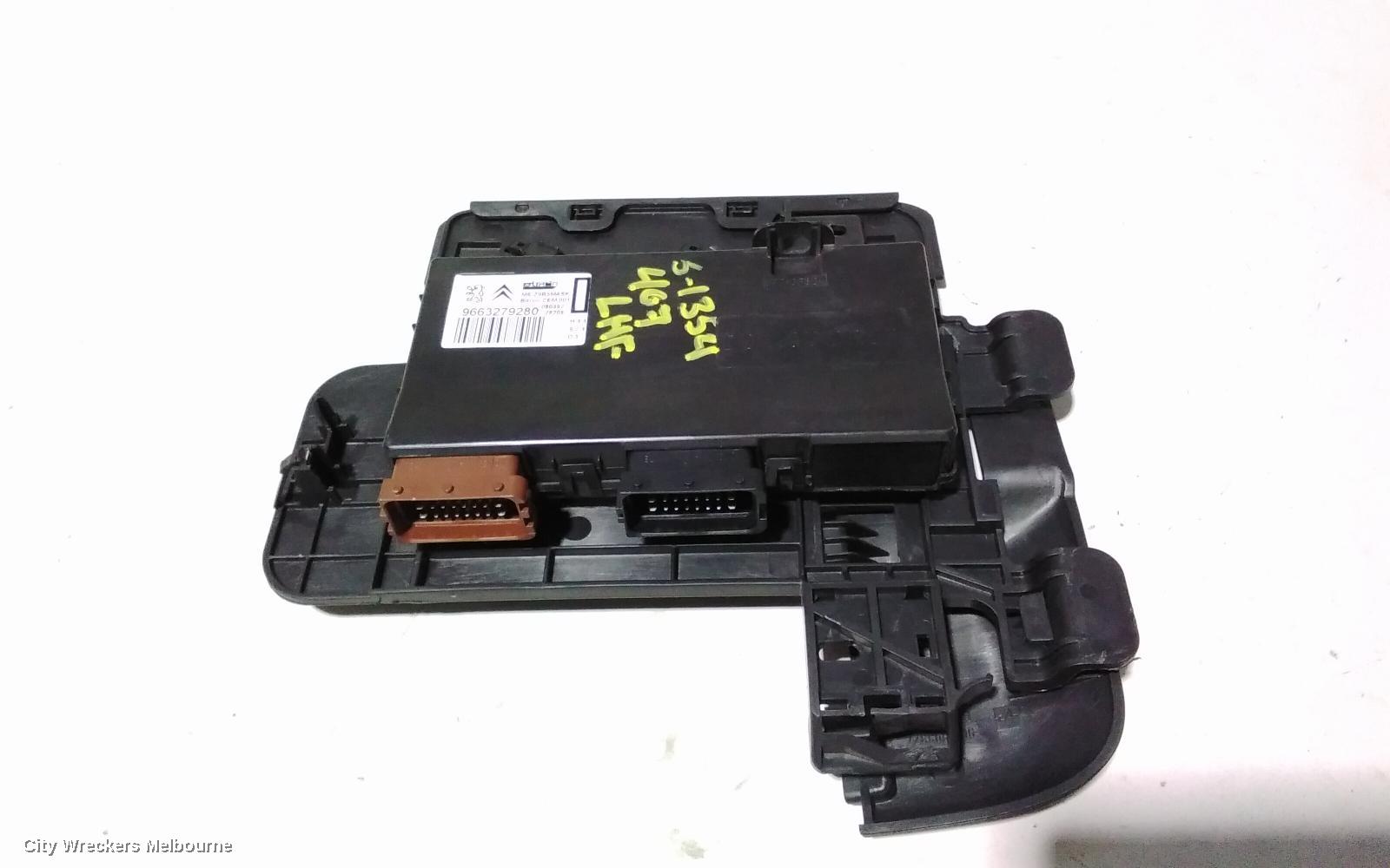 PEUGEOT 407, 09/2004 - 06/2011, 9663279280 LEFT SEAT CONTROL MODULE : 81418 - Image 2