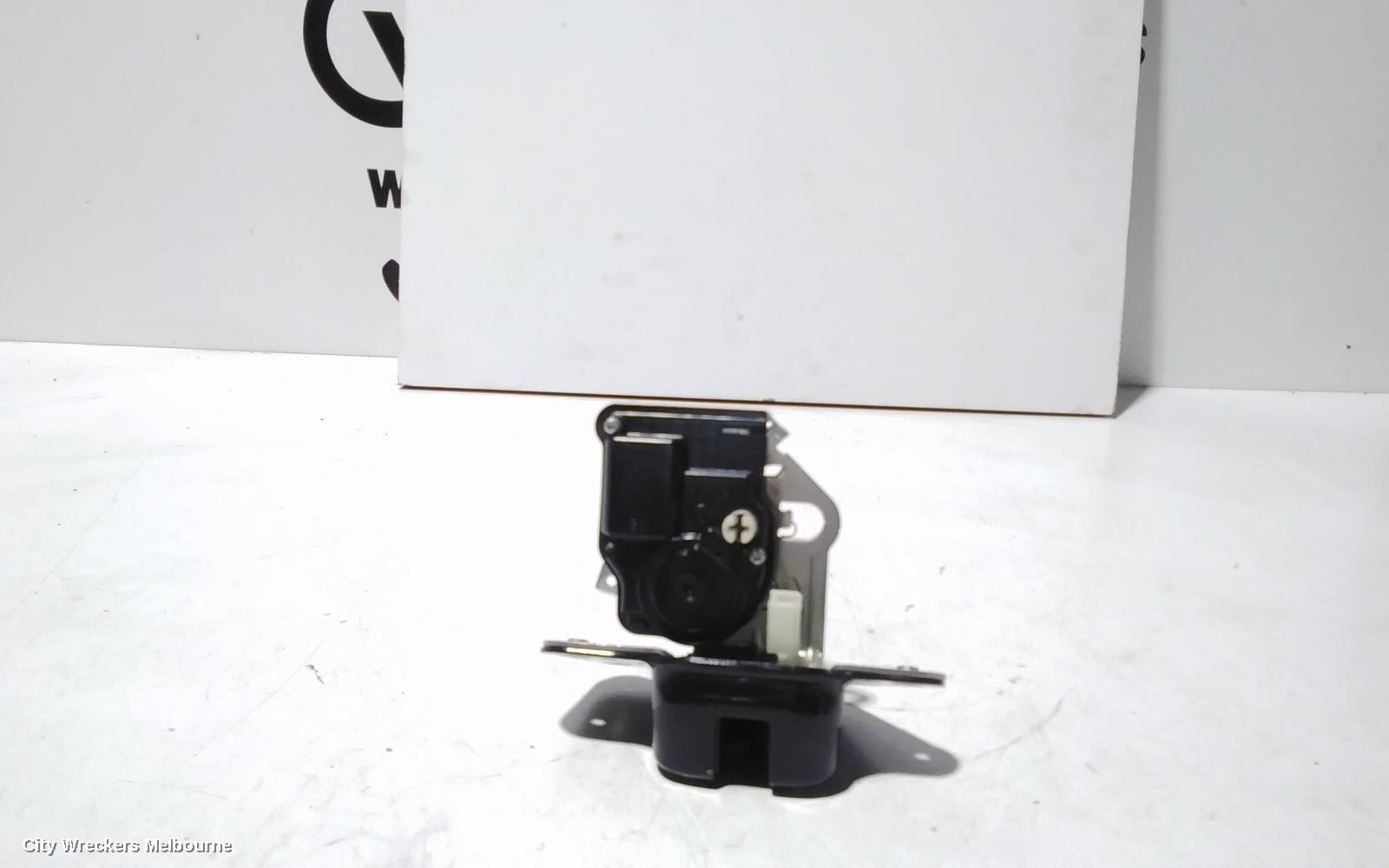 JEEP GRANDCHEROKEE DOOR/BOOT/GATE LOCK, UPPER TAILGATE LOCK, WK, 10/2010 - 03/2013 - Image 2