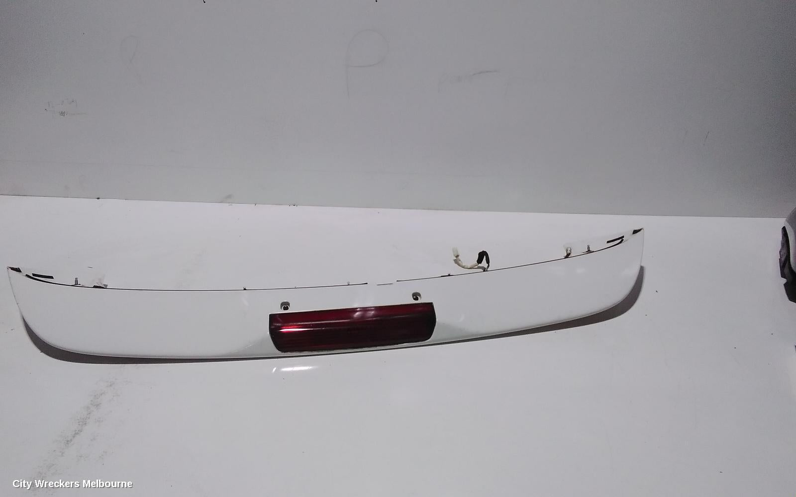 TOYOTA TARAGO REAR SPOILER, ACR30, (TAILGATE), 06/2000 - 02/2006 - Image 3