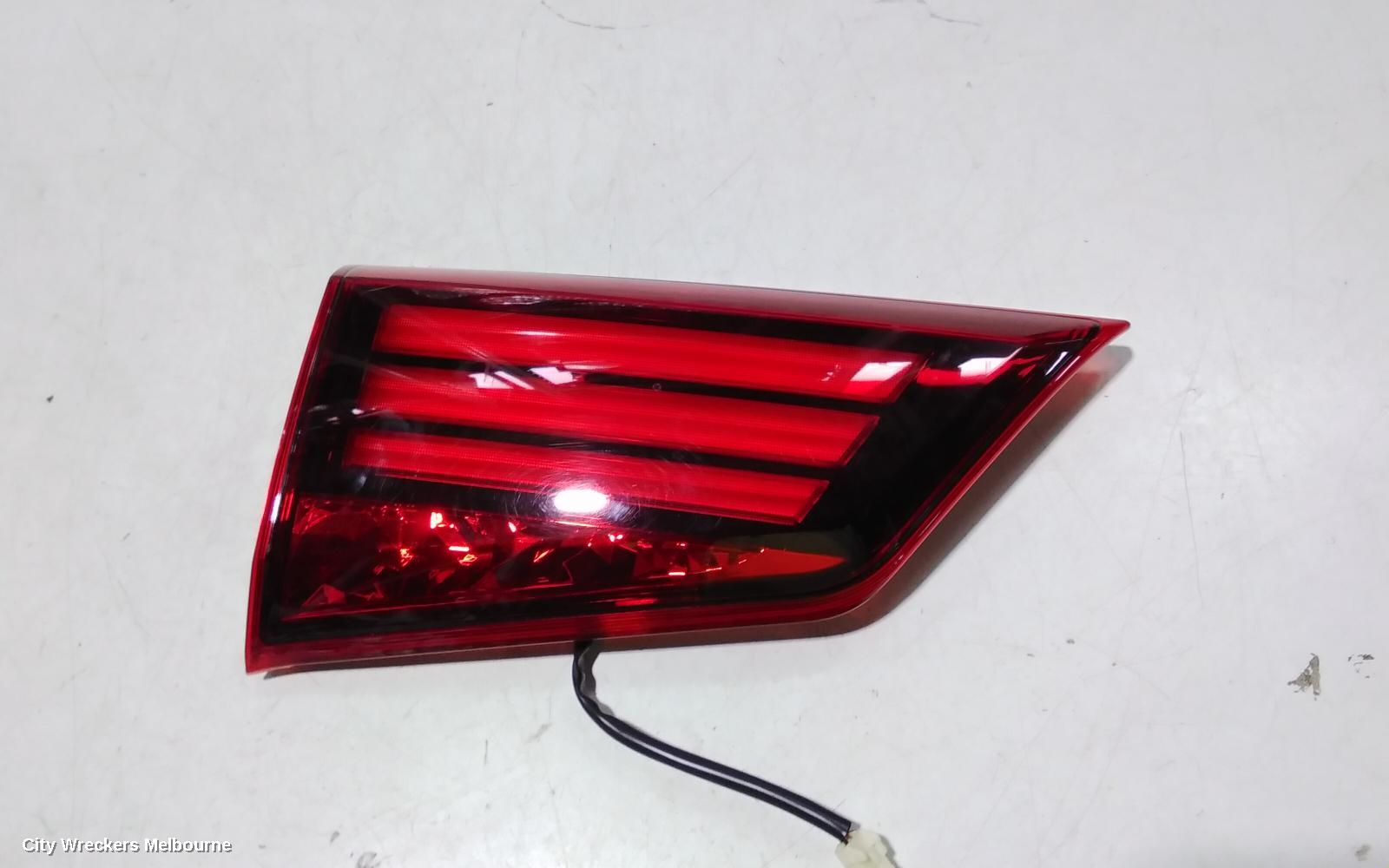 MITSUBISHI OUTLANDER REAR GARNISH, TAILGATE LAMP (LH SIDE), ZK-ZL, 04/2015 - 07/2021 - Image 3