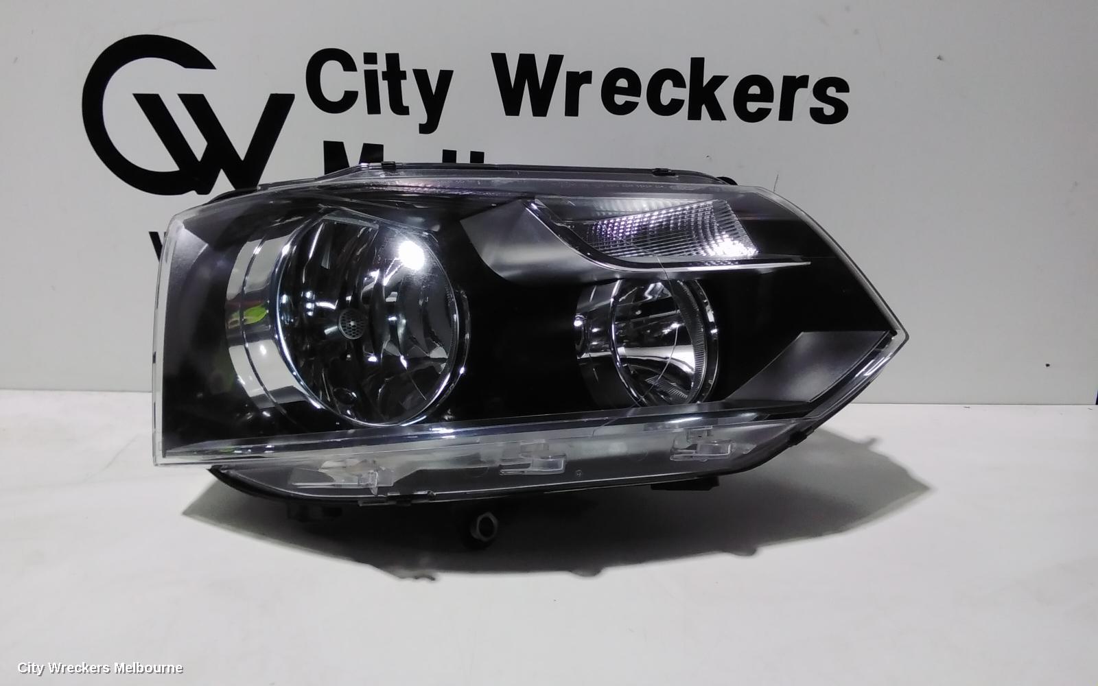 VOLKSWAGEN TRANSPORTER RIGHT HEADLAMP, T5, CARAVELLE/MULTIVAN, 10/2010 - 06/2015 - Image 1