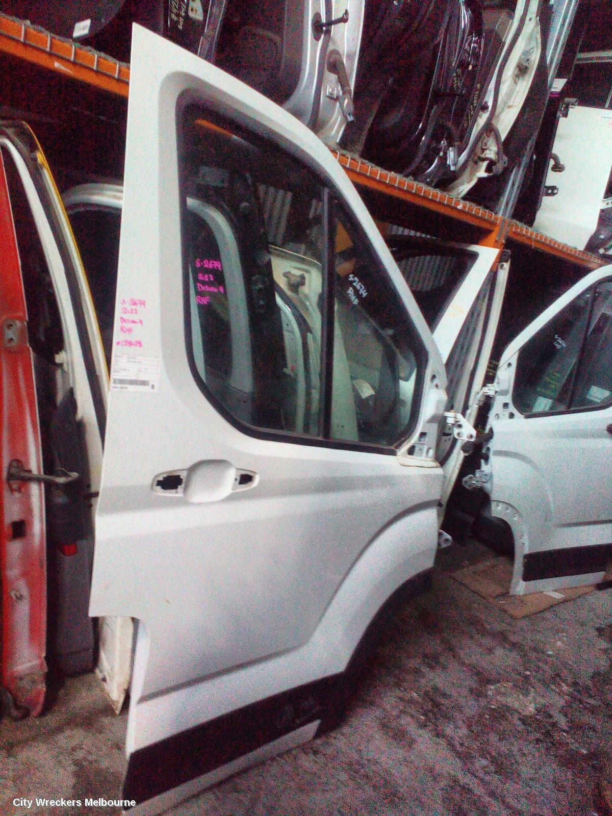 LDV DELIVER 9 RIGHT FRONT DOOR, 07/2020 ONWARDS - Image 1