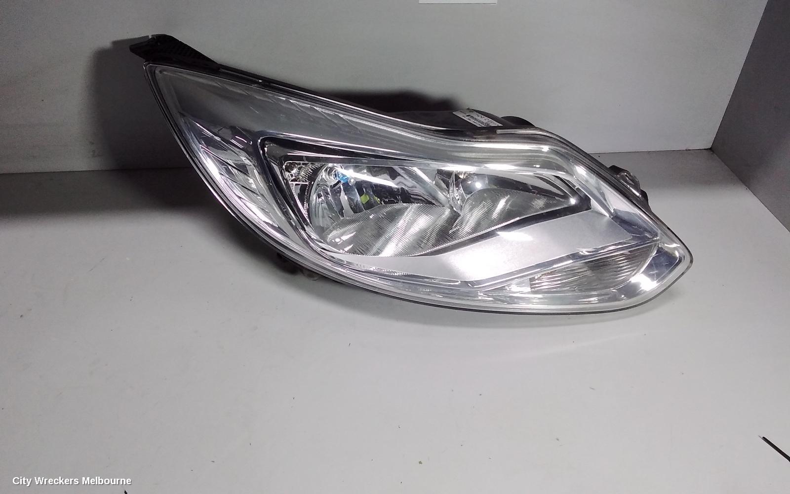 FORD FOCUS RIGHT HEADLAMP, LW, CHROME BACKGROUND, 05/2011 - 07/2012 - Image 1