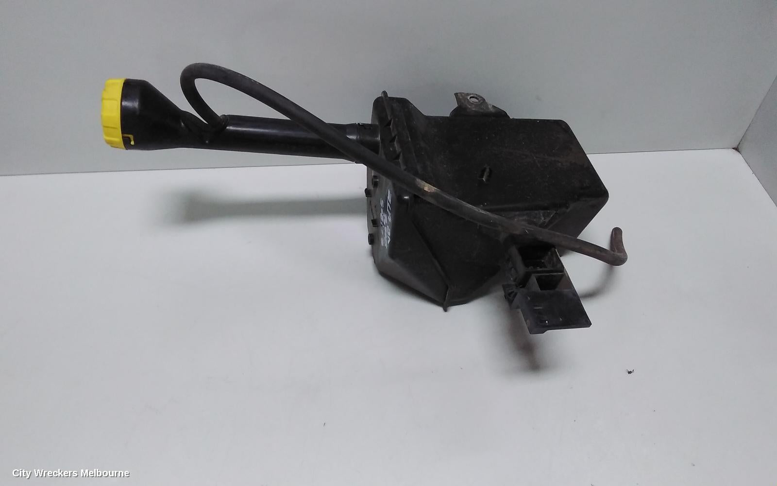 HOLDEN COMMODORE WASHER BOTTLE, VE, SEDAN/UTE , 08/2006 - 04/2013 - Image 3