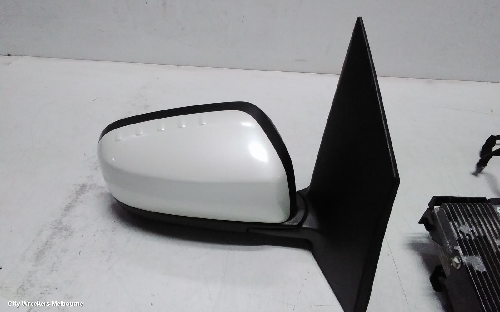 RENAULT KALEOS RIGHT DOOR MIRROR, H45, COLOUR CODED, NON HEATED, MANUAL FOLDING TYPE, 09/2008 - 10/2011 - Image 3