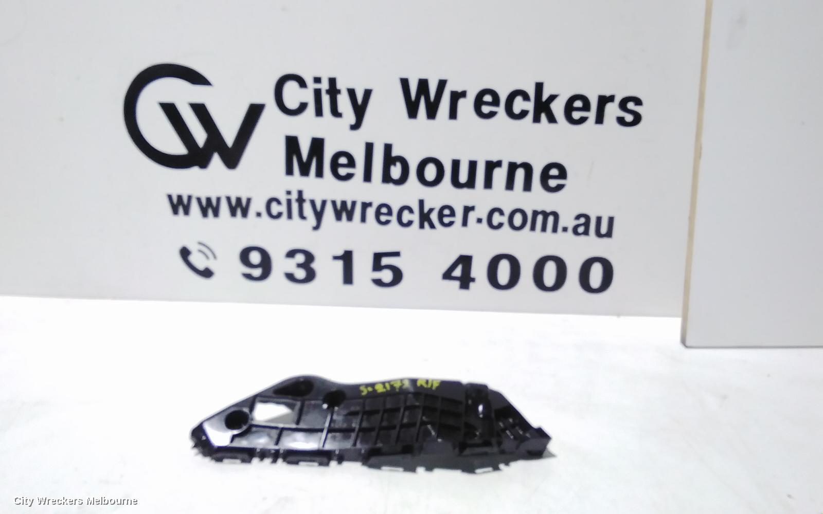 TOYOTA RAV4, XA40, 12/2012 - 12/2018, RHF BAR SLIDER: 102382 - Image 1
