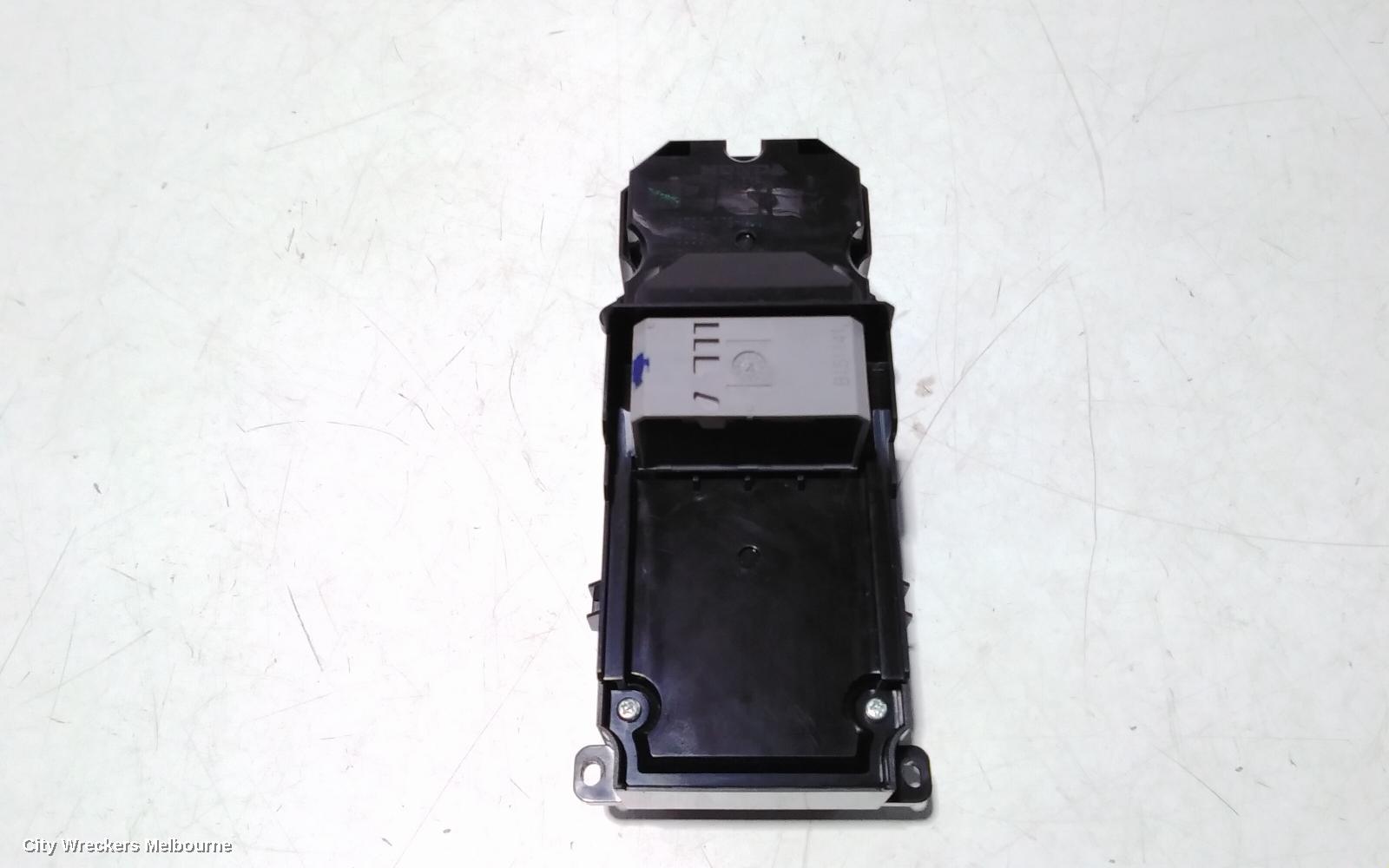 HONDA HRV PWR DR WIND SWITCH, RH FRONT (MASTER SWITCH), RU5, 12/2014 - 10/2021 - Image 3