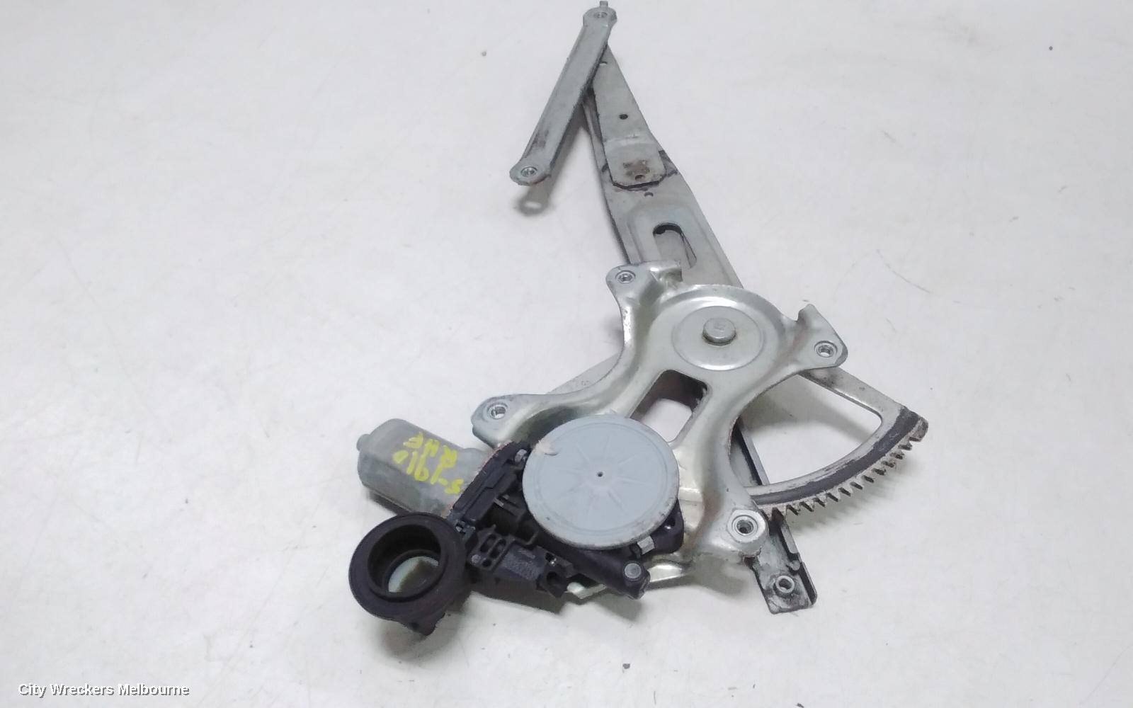 LEXUS IS250/IS250C RIGHT FRONT WINDOW REG/MOTOR, IS250/IS350/IS F, GSE20R/GSE21R/USE20R, 11/2005 - 06/2013 - Image 2