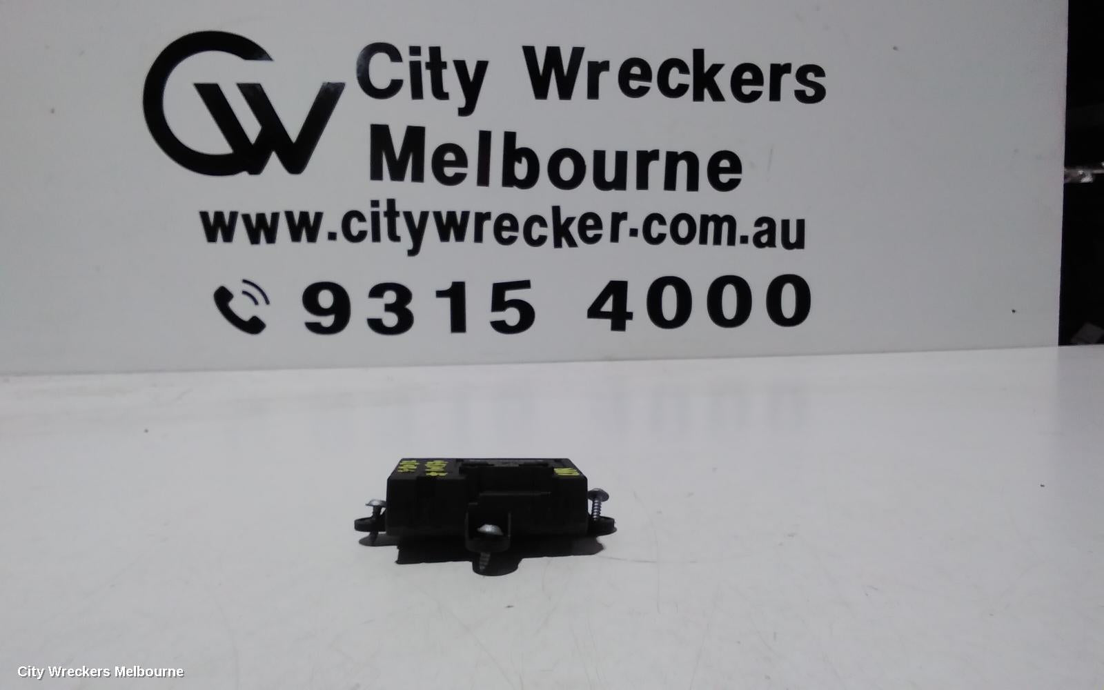 LAND ROVER RANGEROVER EVOQUE, L538, 11/2011 - 01/2019, EJ3214D620AA   REAR LEFT DOOR CONTROL MODULE : 101370 - Image 1