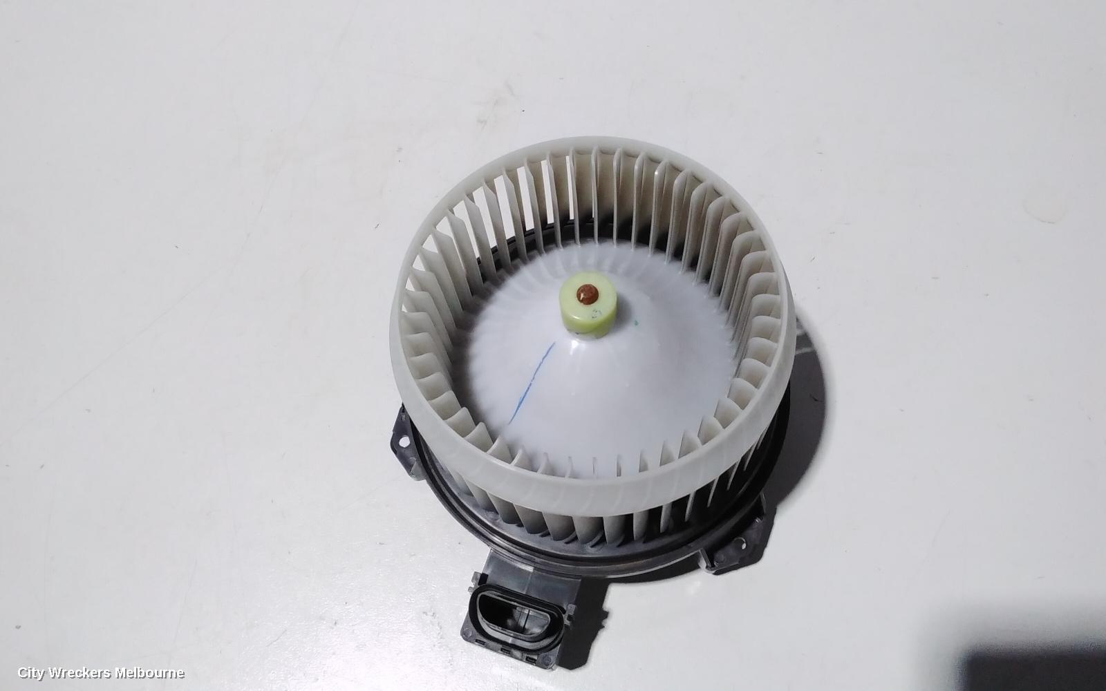 HONDA HRV HEATER FAN MOTOR, RU, 12/2014 - 10/2021 - Image 3