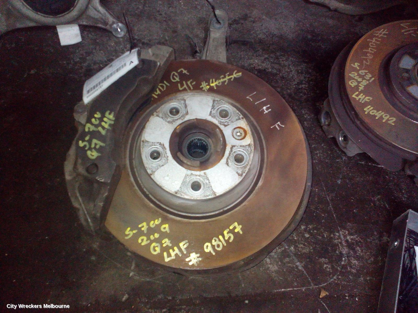 AUDI Q7 LEFT FRONT HUB ASSEMBLY, 4L, 09/2006 - 08/2015 - Image 2