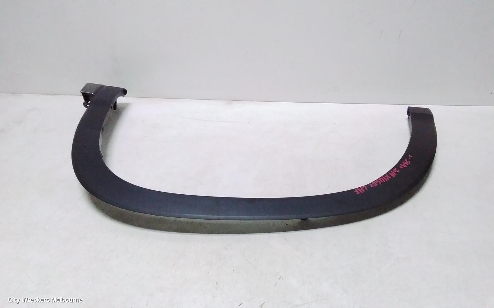 TOYOTA KLUGER WHEEL ARCH FLARE, LH FRONT, WHEEL ARCH MOULD, GSU50-GSU55, 12/2013 - 02/2021 - Image 1