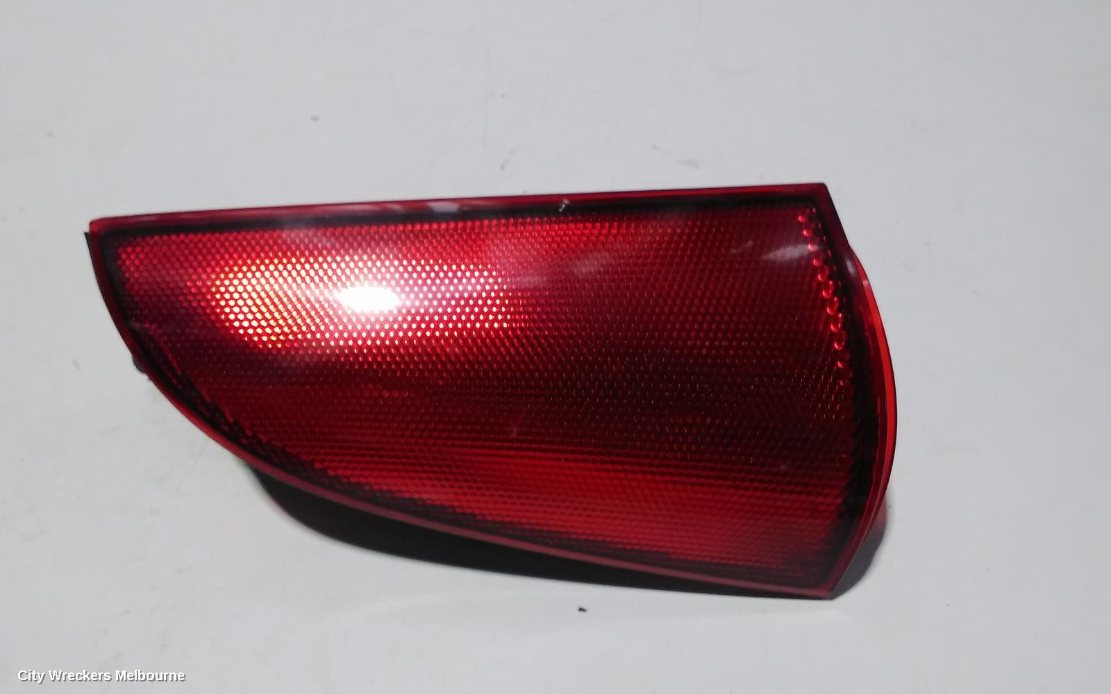 MERCEDES VITO LEFT TAILLIGHT, UPPER TAILGATE, 639, 04/2004 - 02/2015 - Image 2