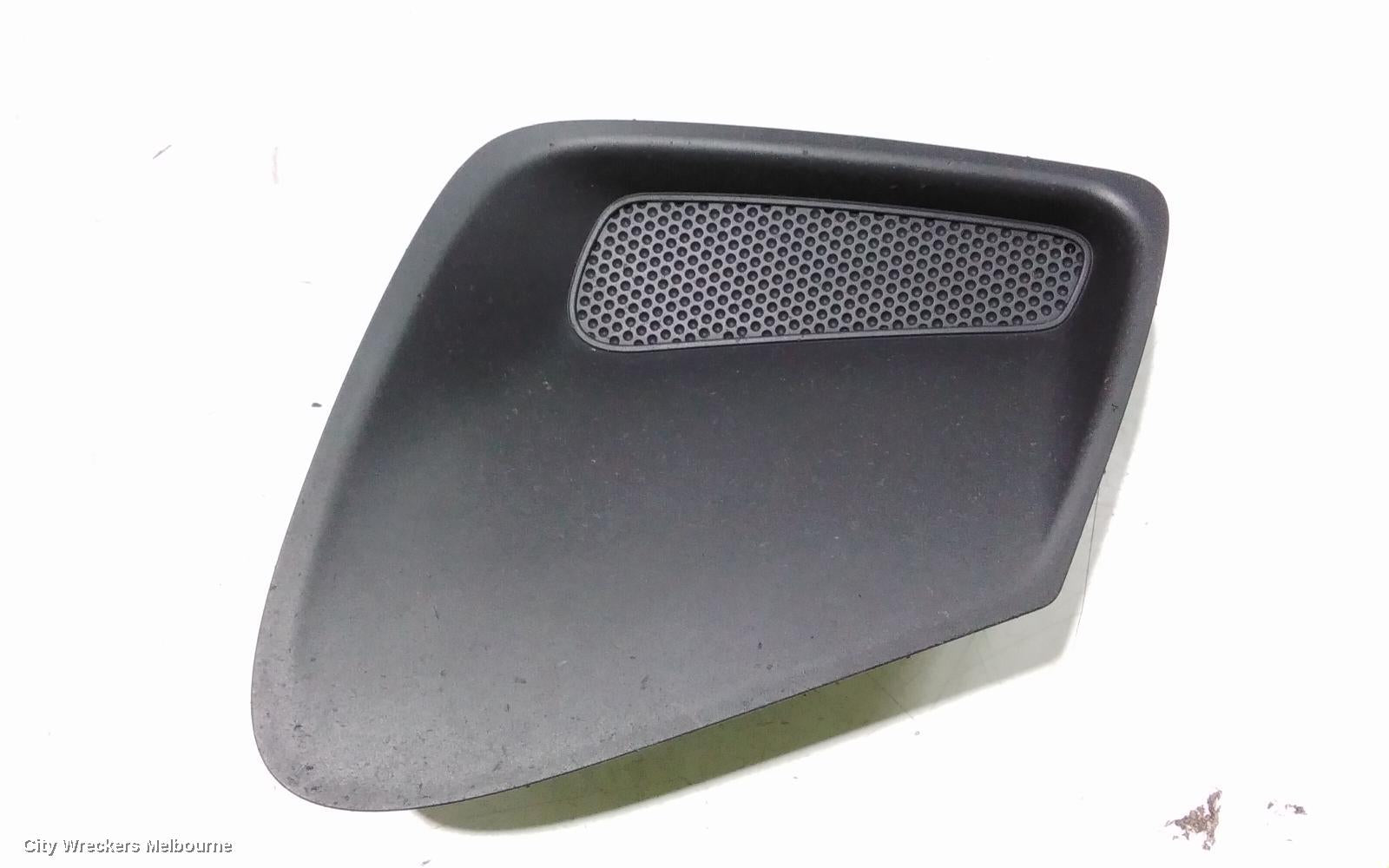 TOYOTA COROLLA RIGHT INDICATOR/FOG/SIDE, BUMPER FOGLAMP, ZRE152/20153R, SEDAN, 03/2007 - 12/2013 - Image 2