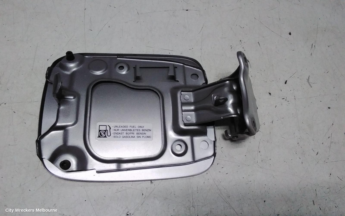 SUZUKI BALENO FUEL DOOR / FILLER, EW, 04/2016 - 12/2022 - Image 3