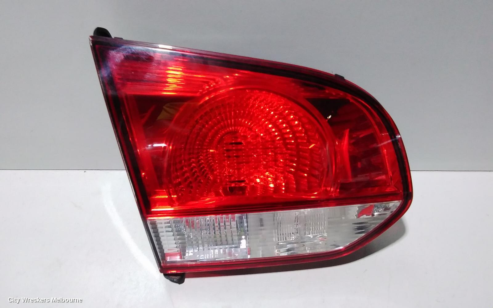 VOLKSWAGEN GOLF REAR GARNISH, TAILGATE LAMP (LH SIDE), GEN 6, 12/2008 - 03/2013 - Image 2