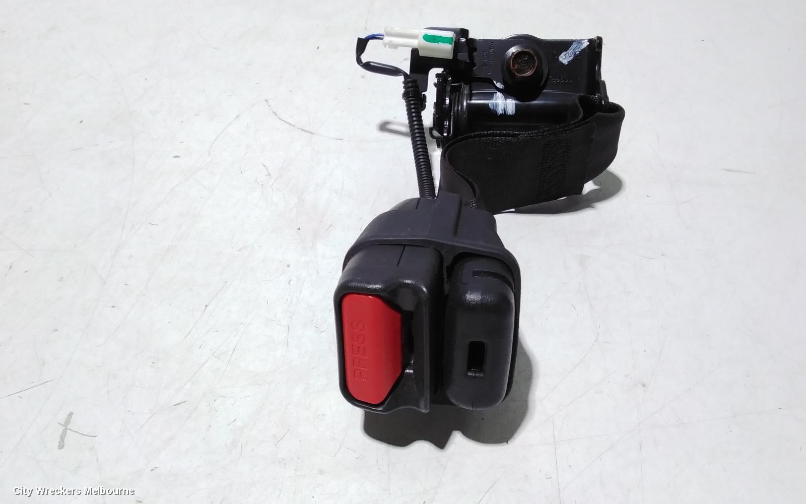 HONDA CRV SEATBELT/STALK, LH REAR 2ND ROW, SEAT BELT STALK ONLY, RW, 05/2017 ONWARDS - Image 2