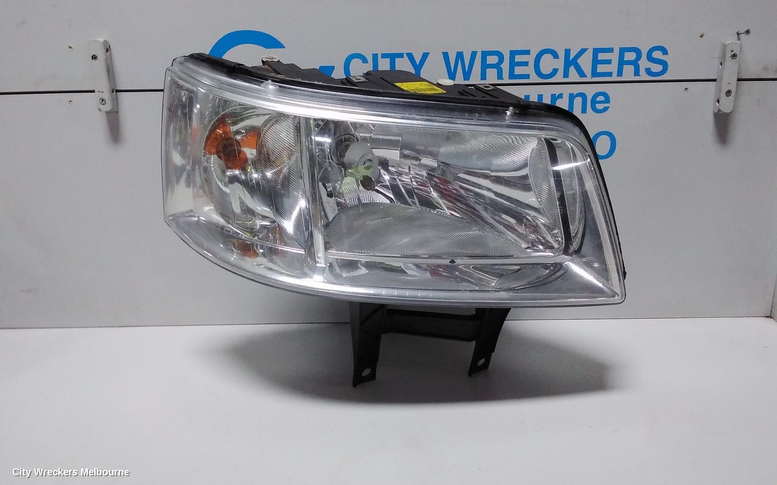 VOLKSWAGEN TRANSPORTER RIGHT HEADLAMP, T5, TRANSPORTER/KOMBI, 08/2004 - 10/2010 - Image 1