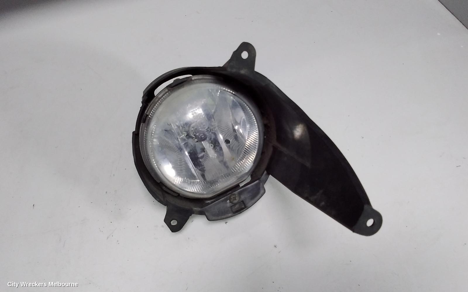 HOLDEN CAPTIVA LEFT INDICATOR/FOG/SIDE, BUMPER FOGLAMP, MAXX/CAPTIVA 5 (4TH VIN = D), CG, 09/2006 - 02/2011 - Image 1