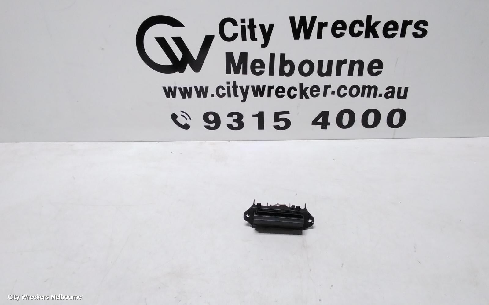 TOYOTA HIACE TAILGATE HANDLE, TRH/KDH 03/2005 - 04/2019 - Image 1