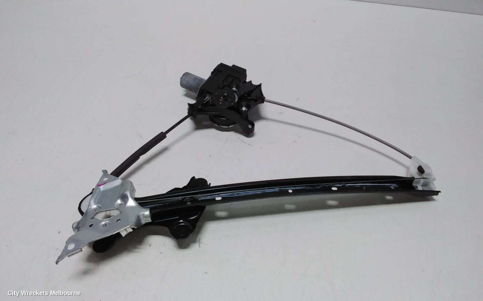 LEXUS UX RIGHT FRONT WINDOW REG/MOTOR, X10, 10/2018 ONWARDS - Image 3
