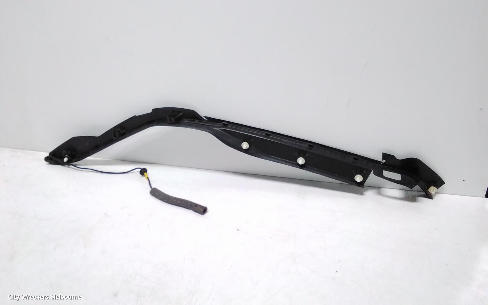 LAND ROVER RANGEROVER SPORT, L494, 12/2013 - 04/2022, TAILGATE SENSOR ON THE LEFT  P/N CPLA-406A77 : 111845 - Image 3