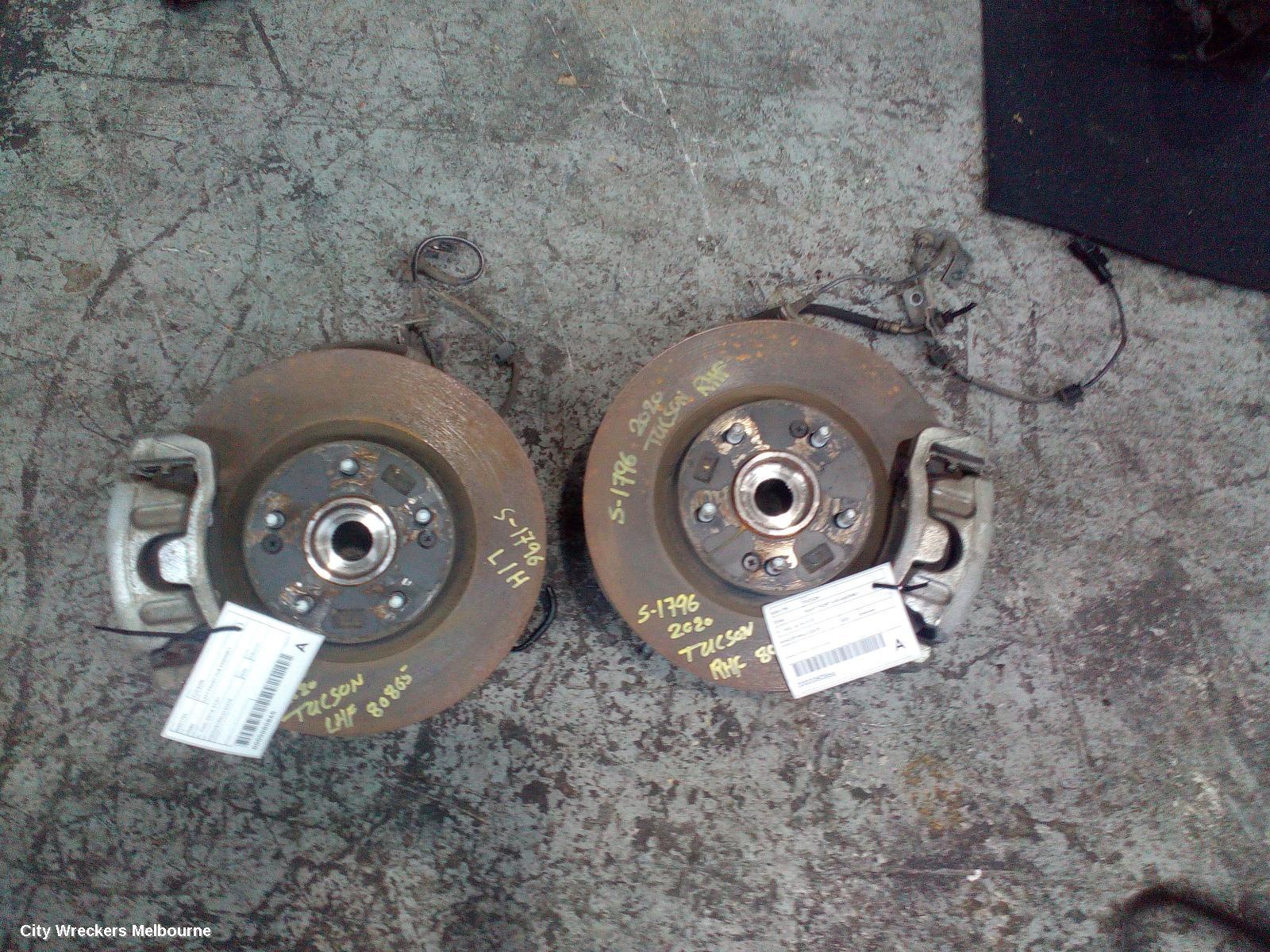 HYUNDAI TUCSON LEFT FRONT HUB ASSEMBLY, TL, FWD, 06/2018 - 01/2021 - Image 2