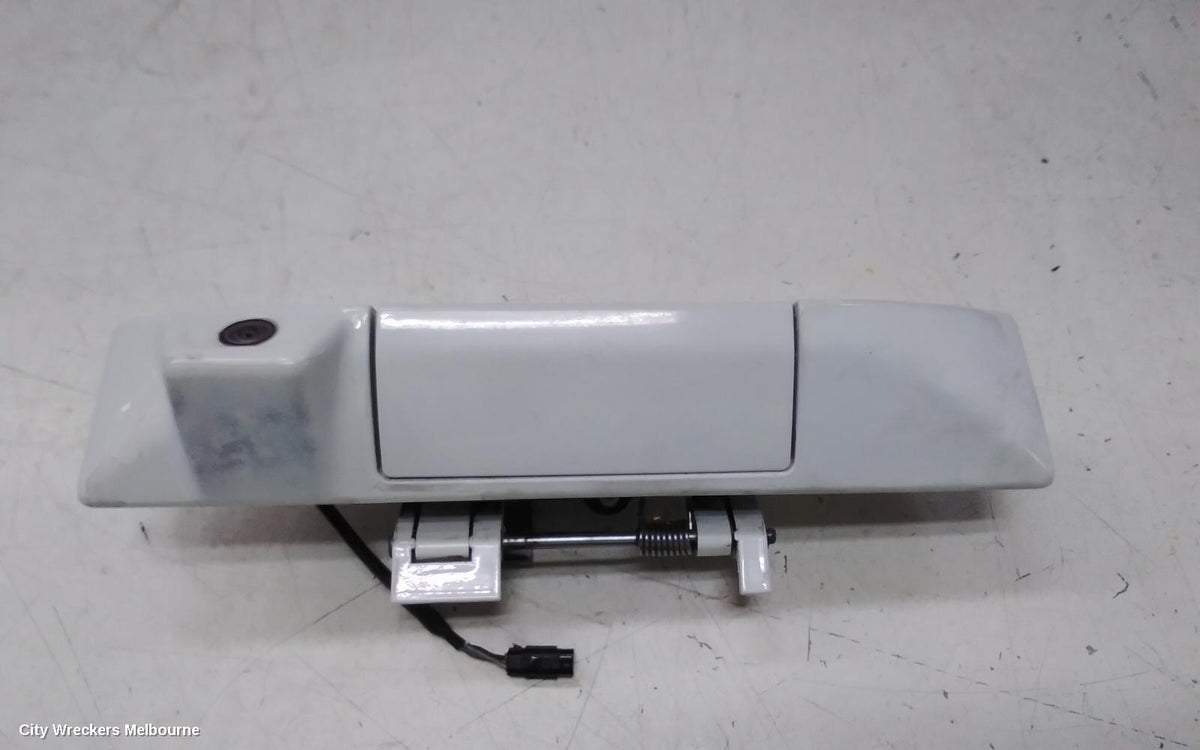 LDV T60 TAILGATE HANDLE, TAILGATE HANDLE, COLOUR CODE TYPE, SK8C, 07/2017 ONWARDS - Image 2