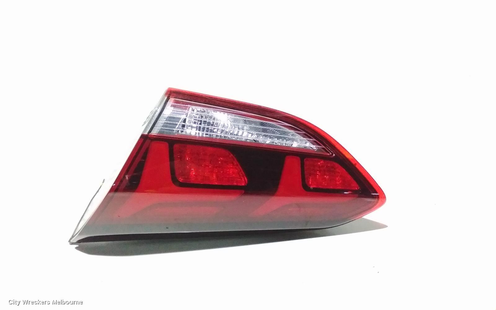 HYUNDAI VELOSTER REAR GARNISH, TAILGATE LAMP (RH SIDE), LED TYPE, JS, 08/2019 ONWARDS - Image 1