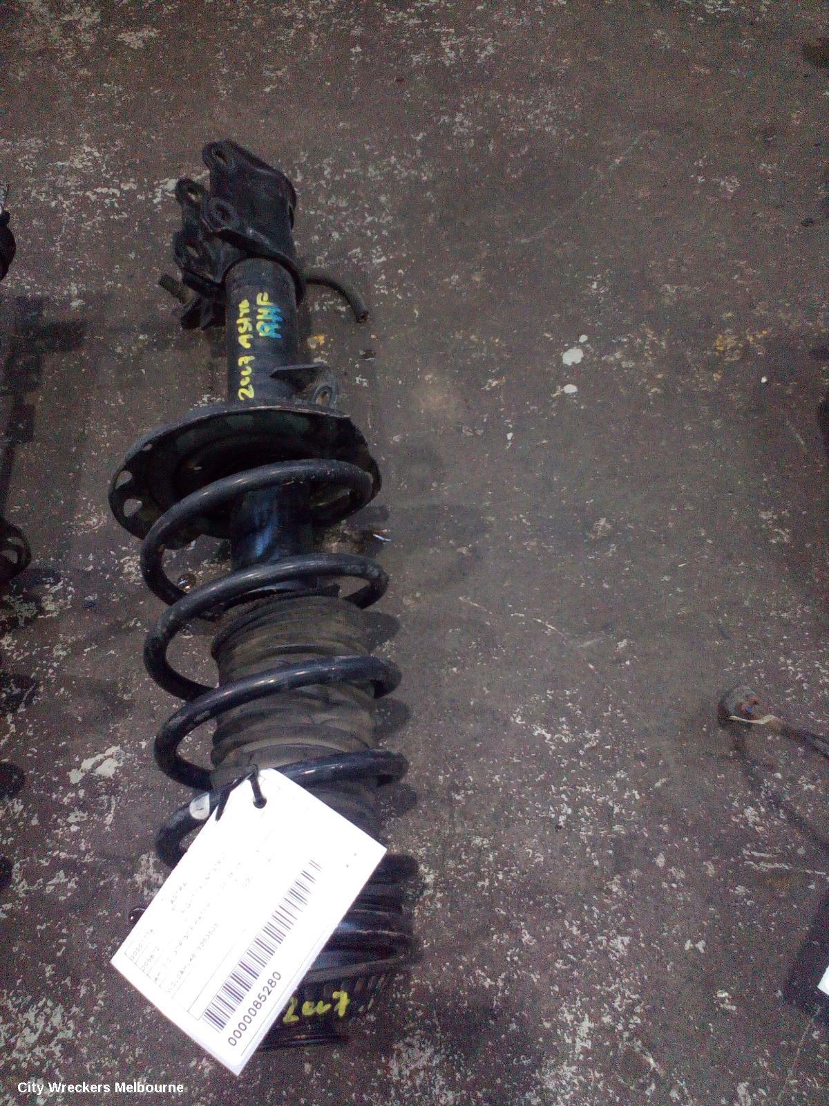 HOLDEN ASTRA RIGHT FRONT STRUT, AH, 2.2, 3DR/5DR HATCH, 12/2006 - 08/2009 - Image 1