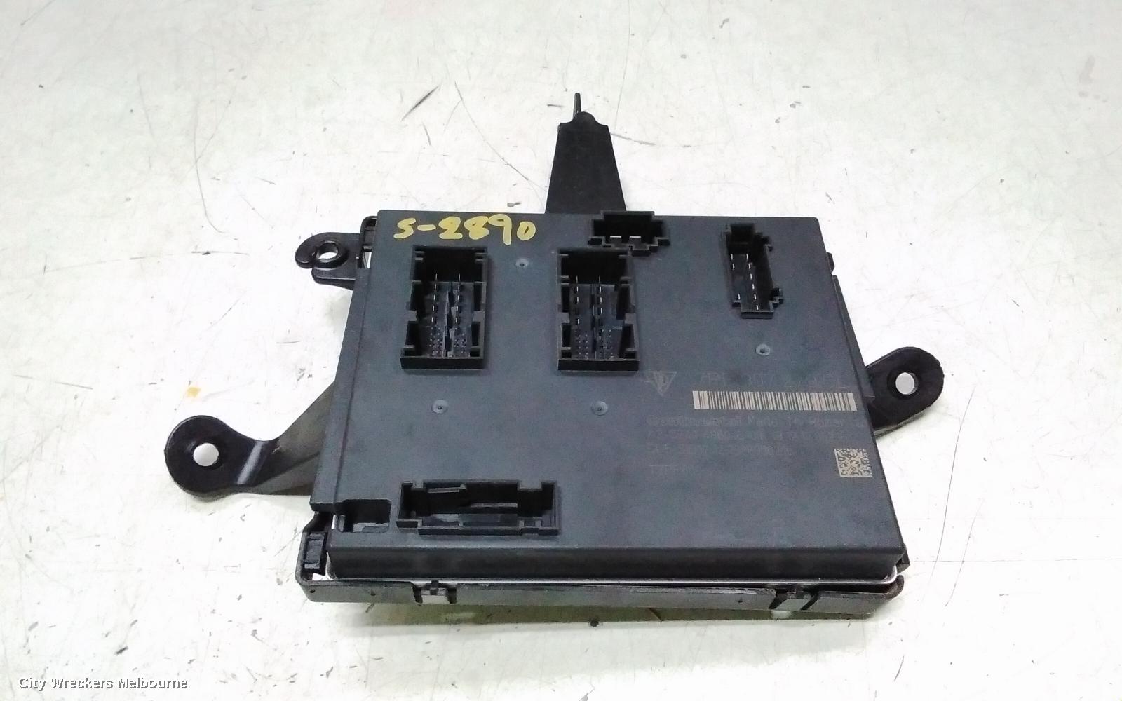 PORSCHE MACAN ECU, REAR BODY CONTROL MODULE, 95B, 06/2014 ONWARDS - Image 2