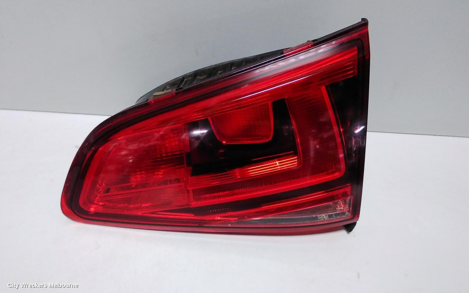 VOLKSWAGEN GOLF REAR GARNISH, TAILGATE LAMP (RH SIDE), GEN 7, HATCH, 04/2013 - 03/2017 - Image 2