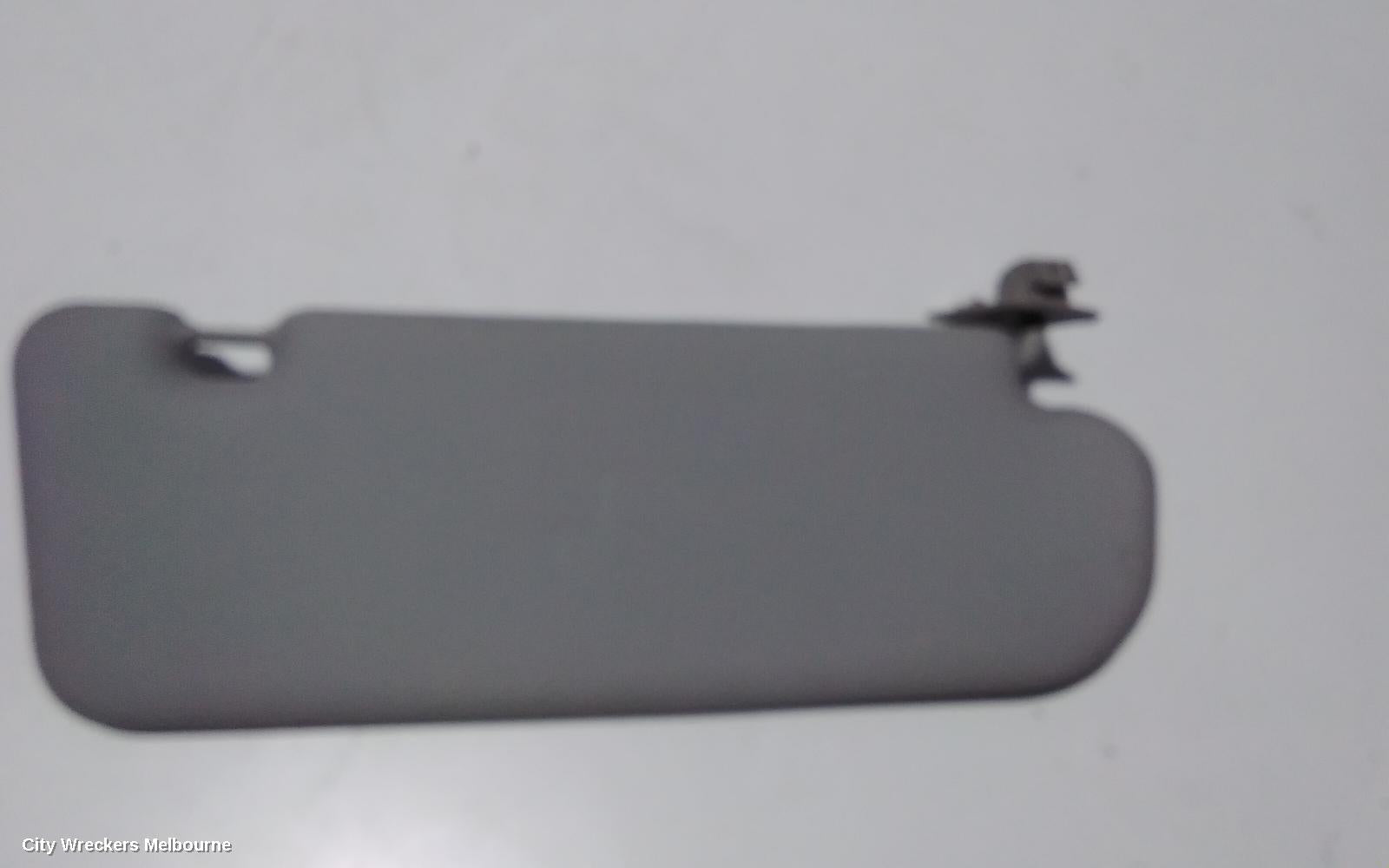 HOLDEN COMMODORE SUNVISOR, VF, LH SIDE, 05/2013 - 12/2017 - Image 2