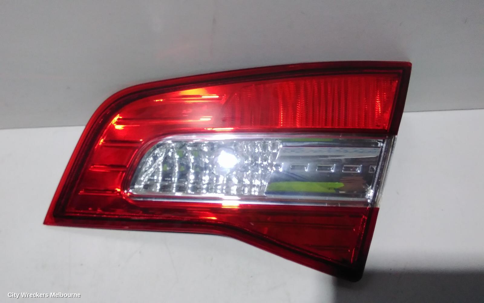 RENAULT KALEOS REAR GARNISH, TAILGATE LAMP (RH SIDE), H45, 09/2008 - 04/2016 - Image 2