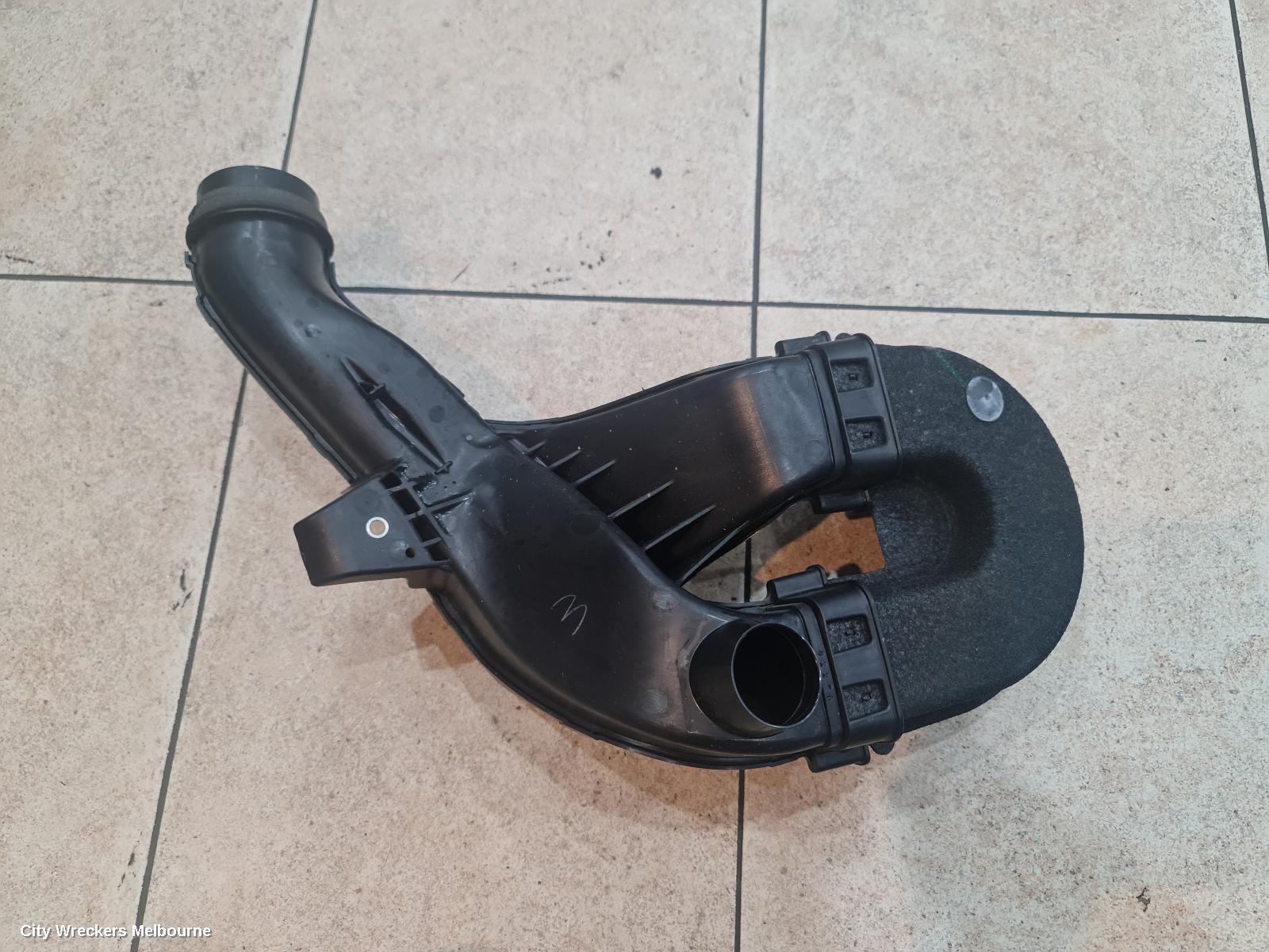 TOYOTA COROLLA AIR CLEANER DUCT/HOS, ZRE182R 10/2012 - 06/2018 - Image 1