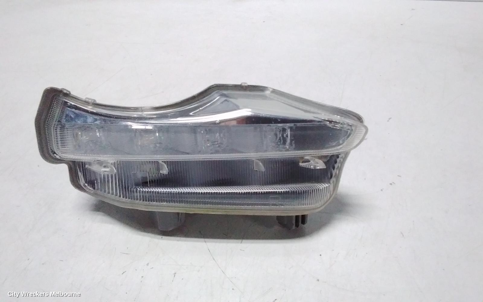 TOYOTA KLUGER RIGHT INDICATOR/FOG/SIDE, DAYTIME RUNNING LAMP, GSU50/GSU55, 12/2013 - 10/2016 - Image 2