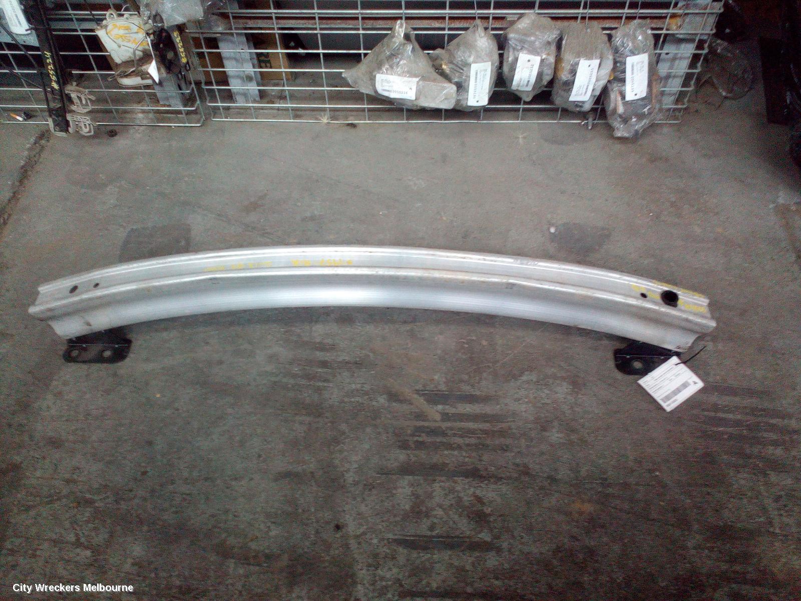 AUDI Q7 R/BAR BRACKET/REINFO, REINFORCEMENT, 4L, 09/2006 - 08/2015 - Image 1