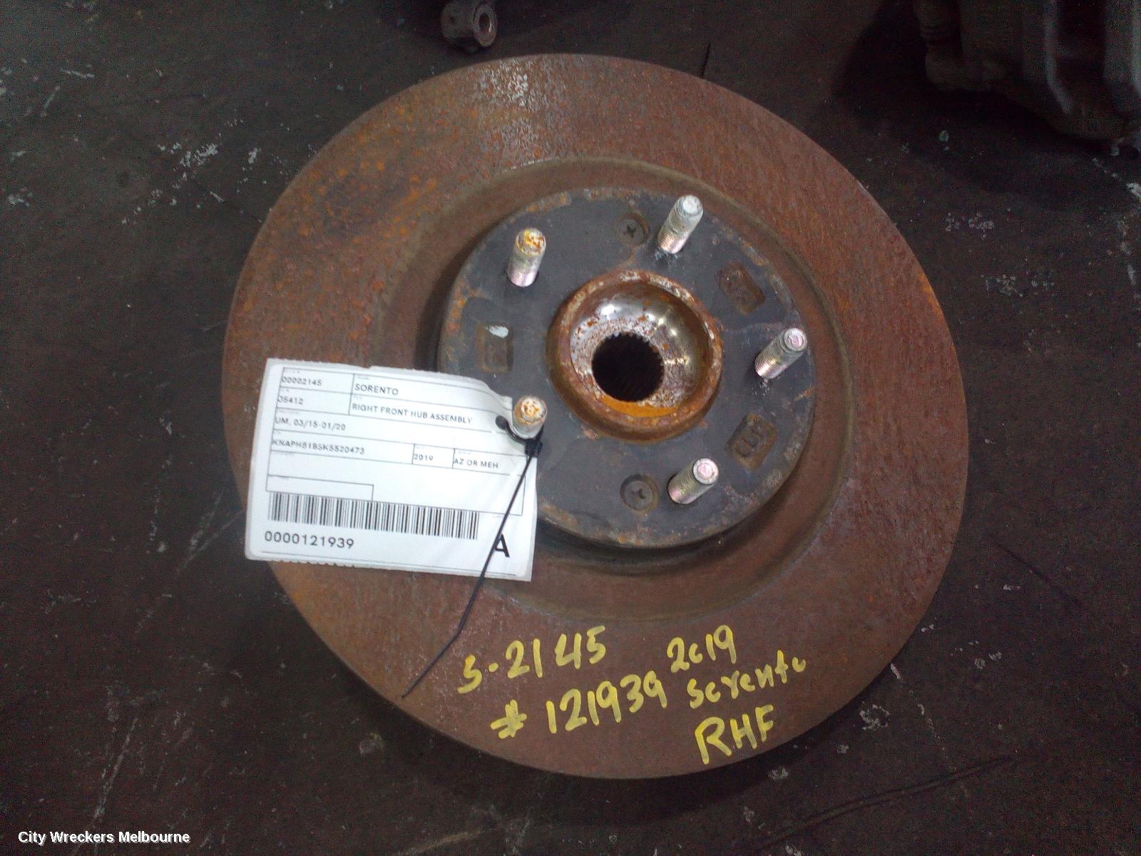 KIA SORENTO RIGHT FRONT HUB ASSEMBLY, UM, 03/2015 - 02/2020 - Image 1