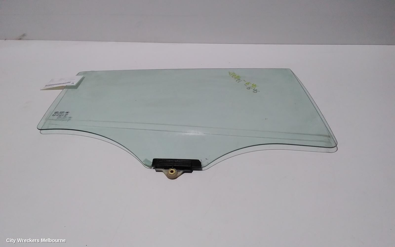 KIA CERATO RIGHT REAR DOOR WINDOW, YD, HATCH, 04/2013 - 05/2018 - Image 1
